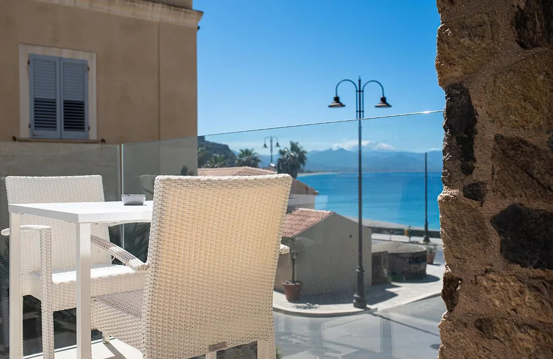 Ngonia Bay Boutique Hotel-1