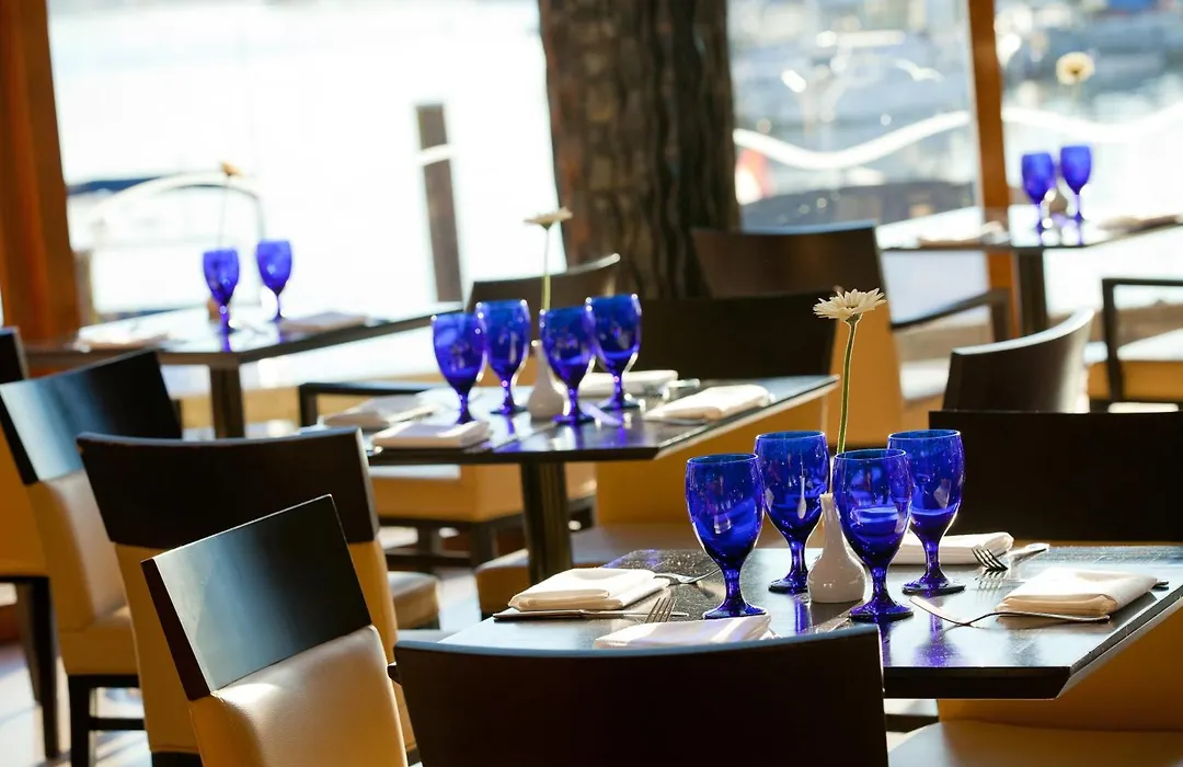 Granville Island Hotel-1