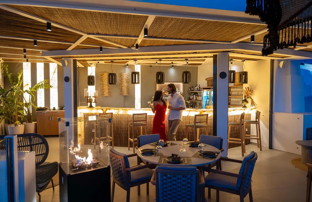 Petit Palace Suites (Adults Only)-1
