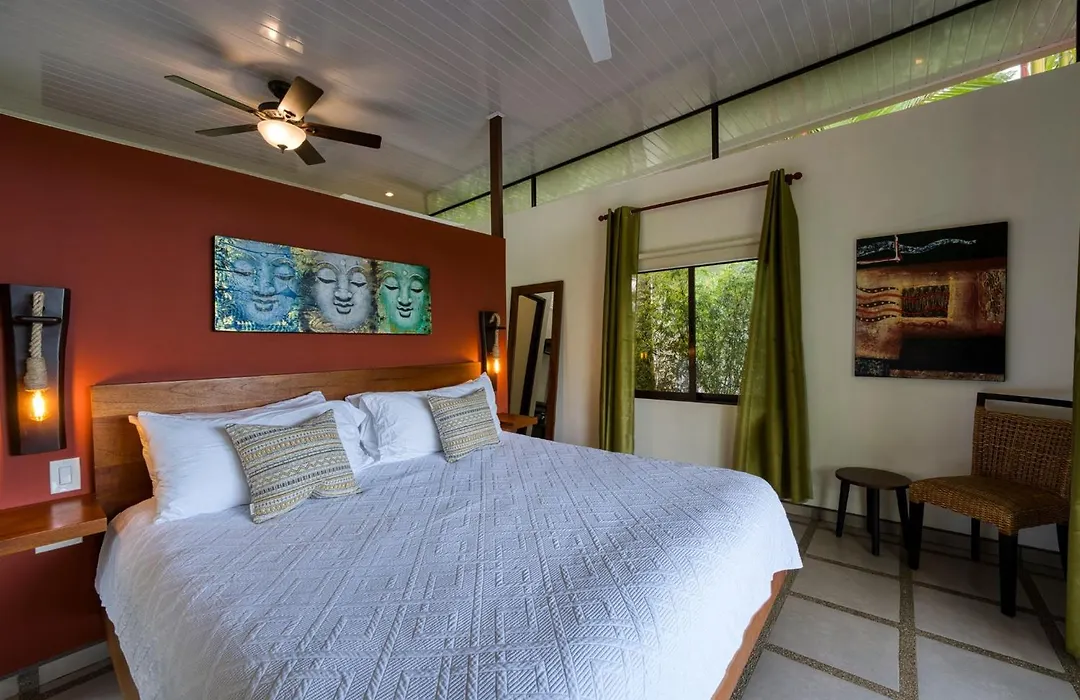 Nature'S Edge Boutique Hotel-1