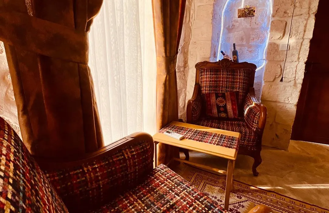 Mons Masius Hotel Teras-1