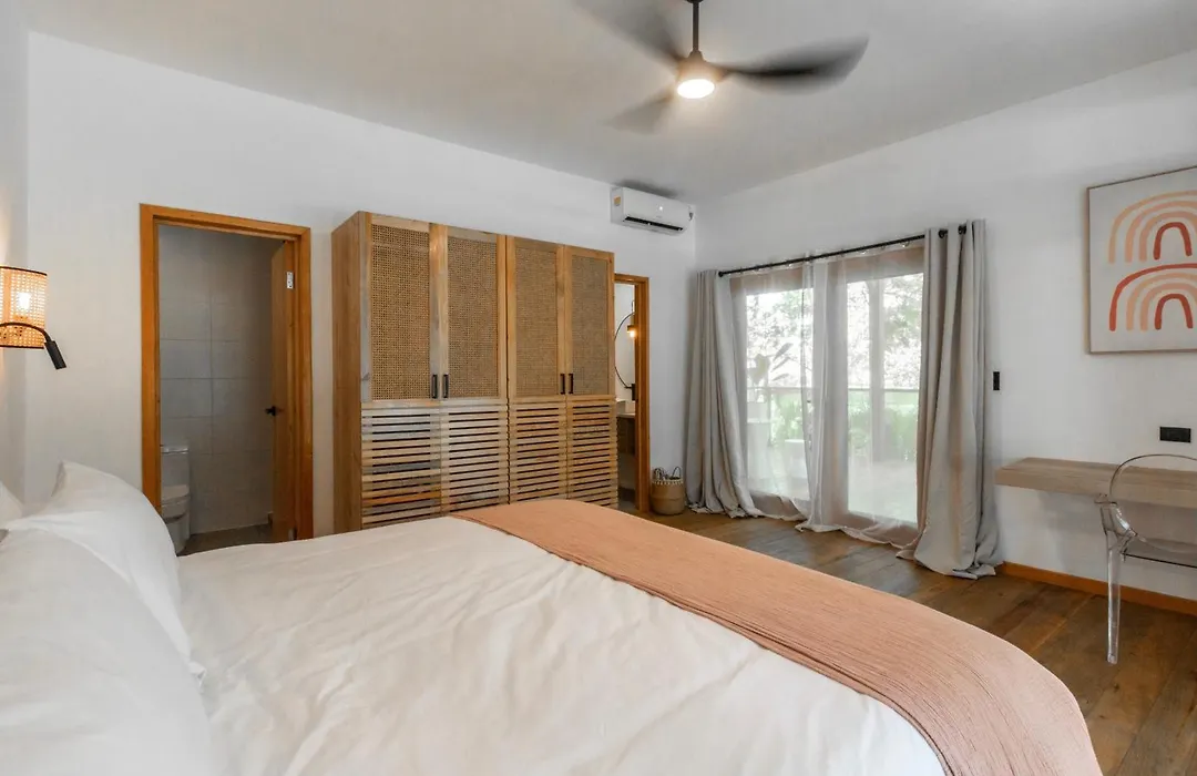 S Boutique Hotel-1