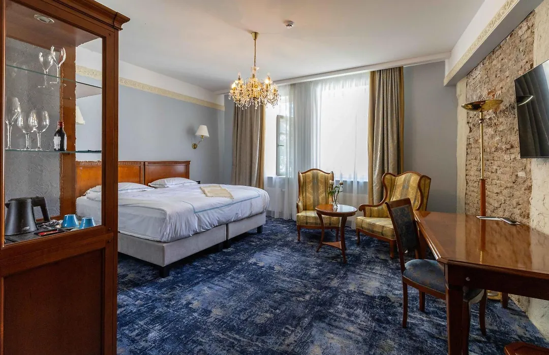 Grotthuss Boutique Hotel Vilnius-1
