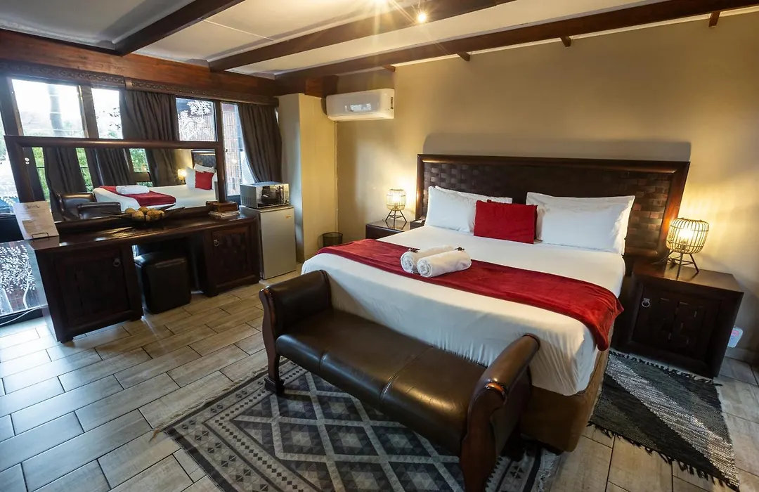 Waterfalls Boutique Hotel-1