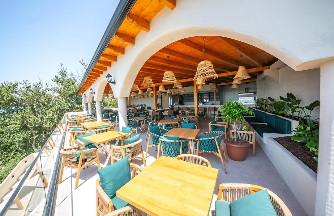 Emara Boutique Hotel-1