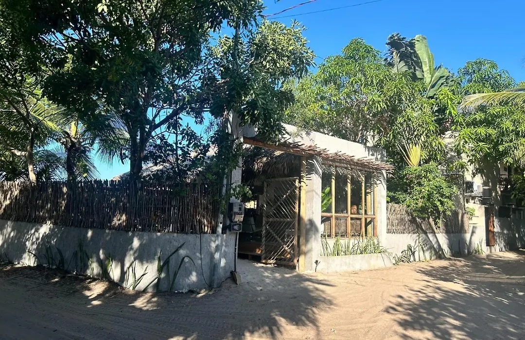 Villa Pantai Boutique Hotel Atins-1