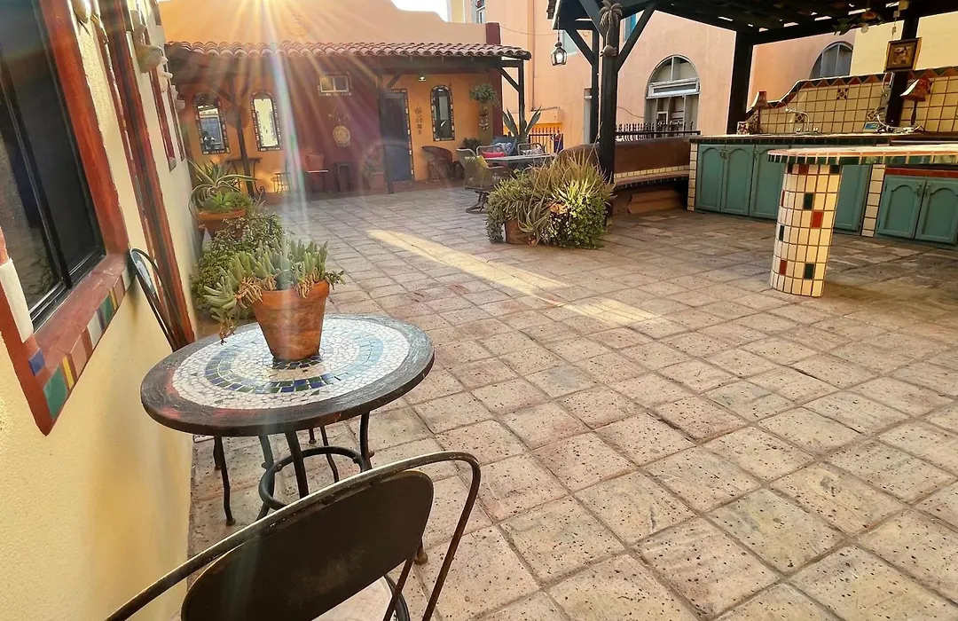 Casa Del Puerto By Rocky Host-1