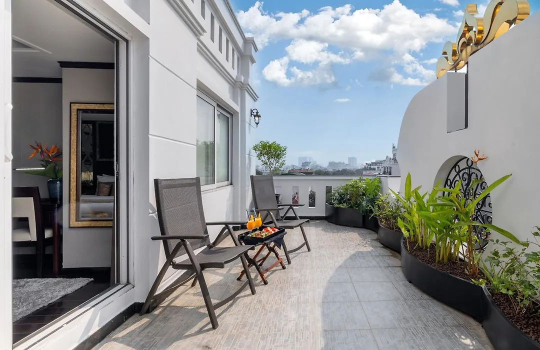 Golden Lotus Luxury Hotel-1