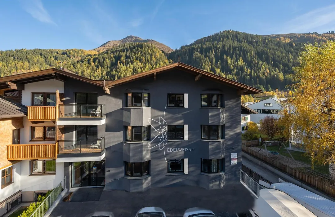 Boutique Hotel Edelweiss-1