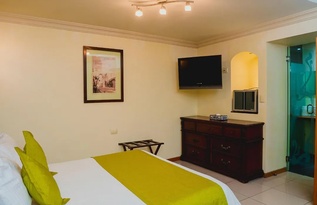 Hotel Puebla de Antaño-1