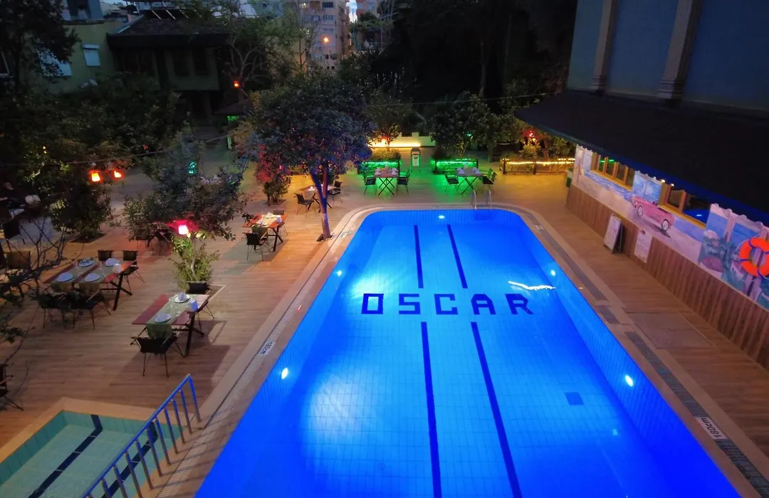 Oscar Garden-1