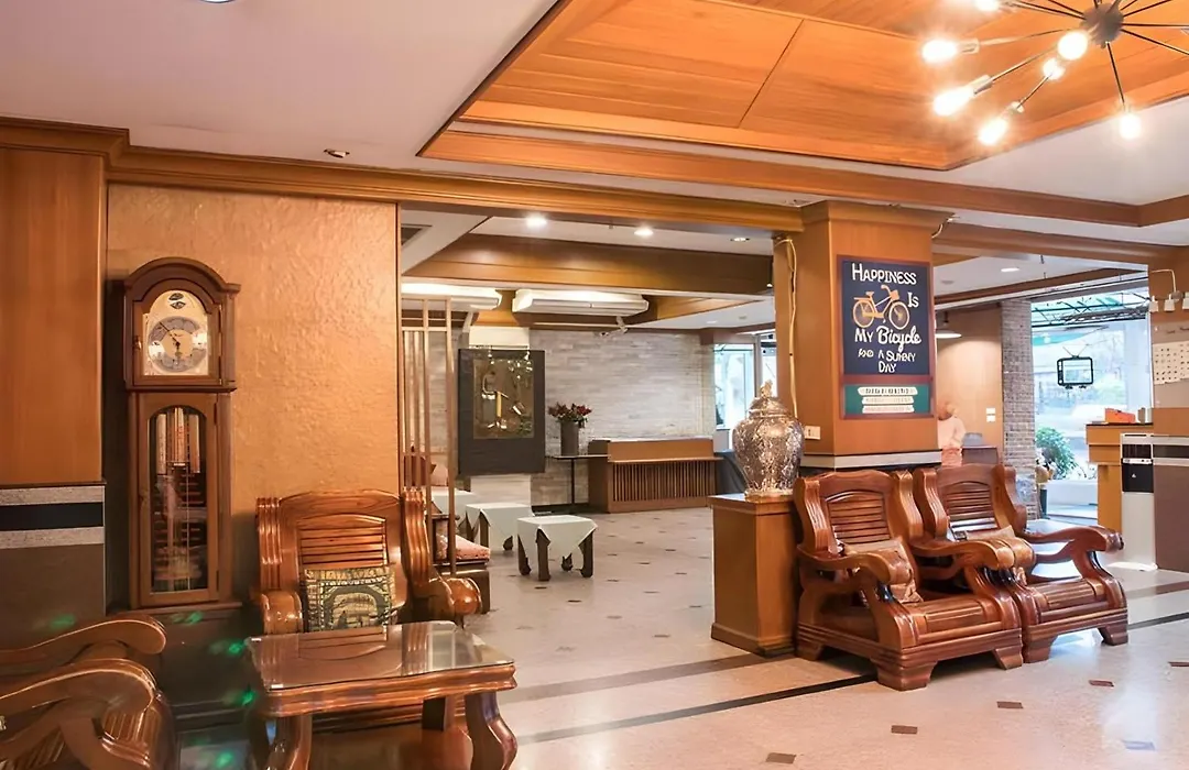 Collection O Howard Square Boutique Hotel-1