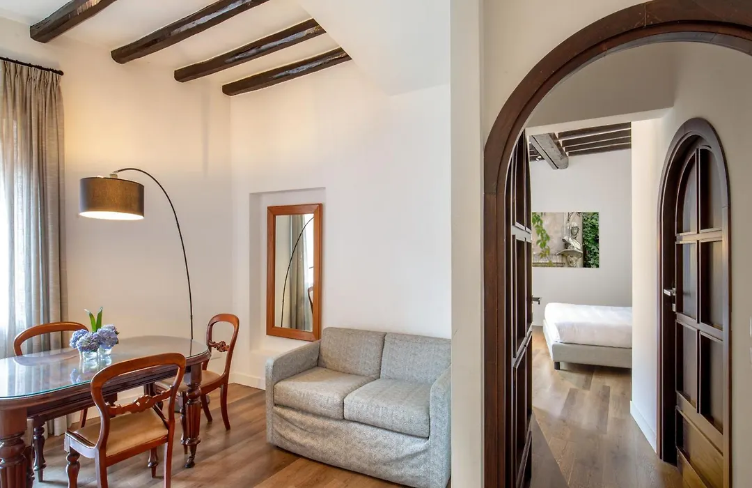 Boutique Hotel Campo De' Fiori-1