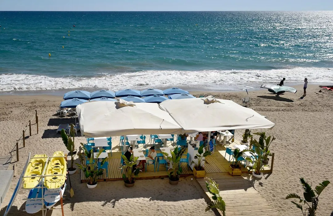 Akquaaa Boutique Hotel-1