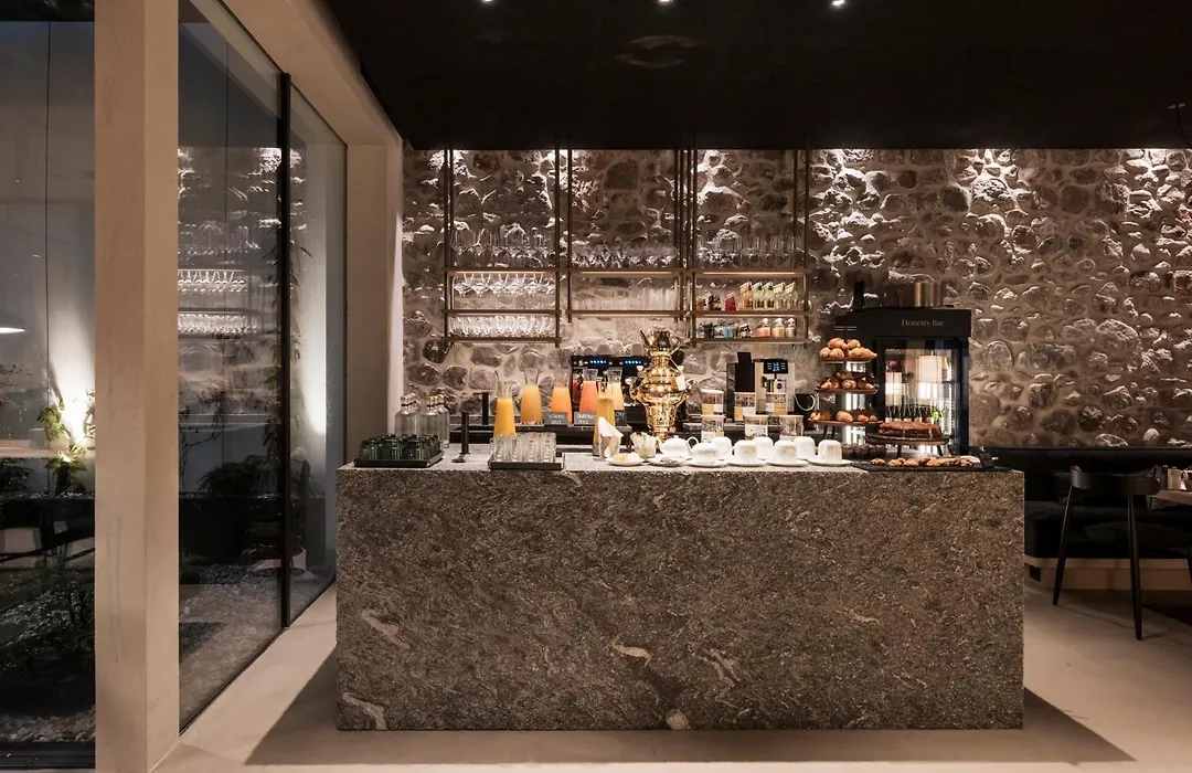 Eisenhut Boutique Hotel-1