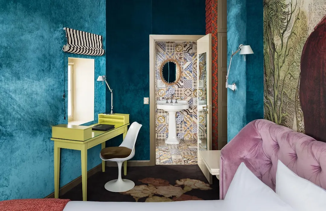 Hotel Du Petit Moulin, Haute Couture Hotel By Lacroix-1