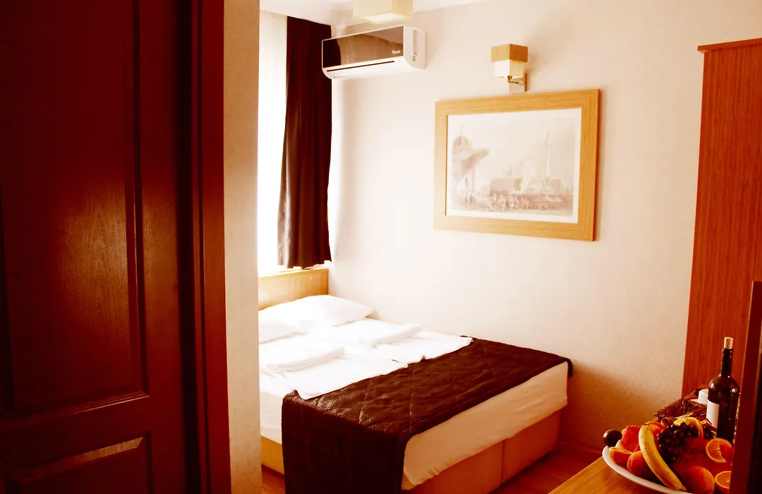 Agora Boutique Hotel & Bistro-1