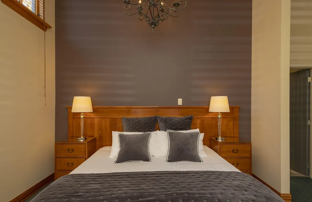 Arrowtown House Boutique Hotel-1