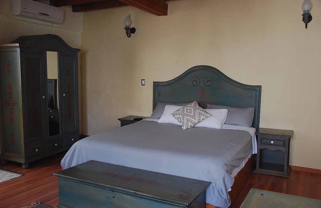 Meson De La Merced Hotel Boutique Patio & Spa-1