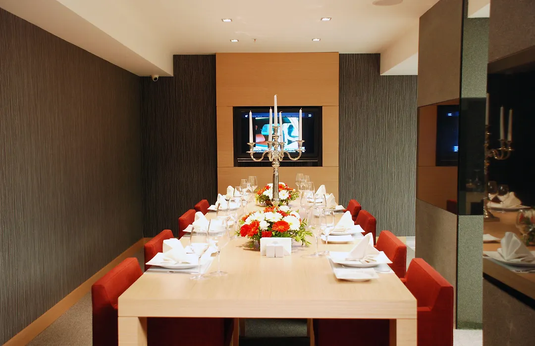 Met Hotel-1