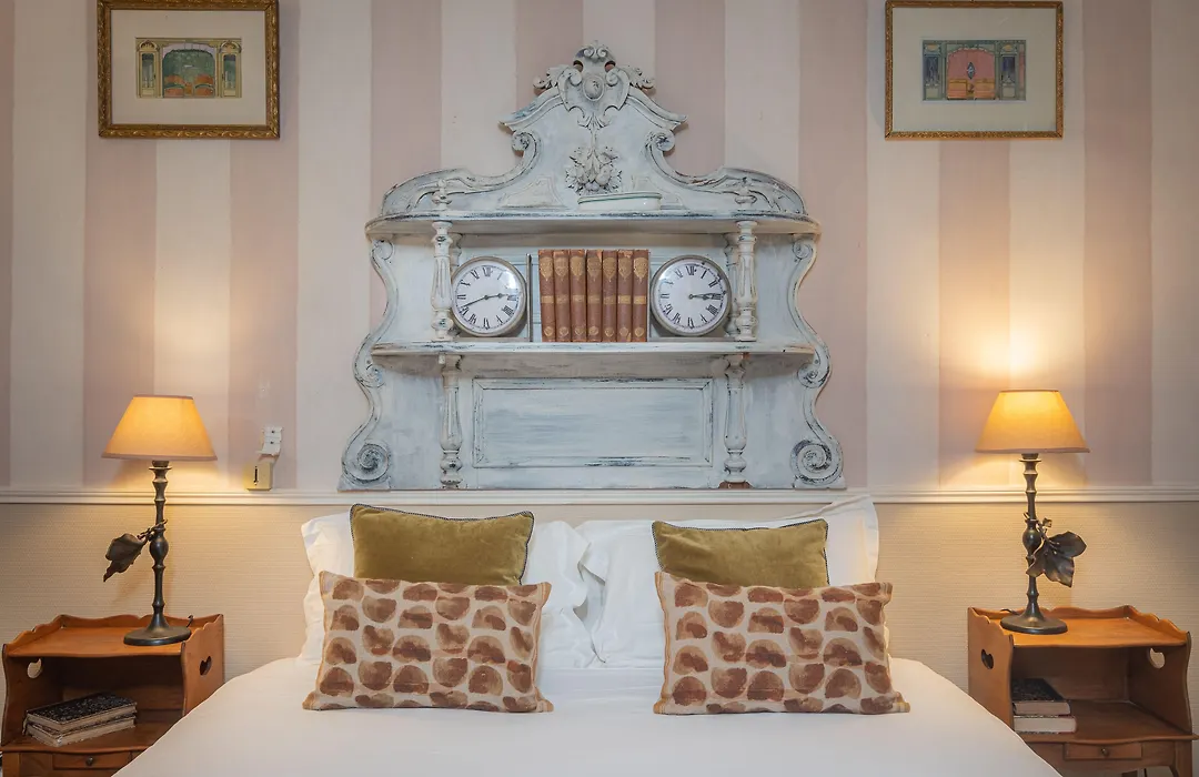 Hotel De L'Avre-1