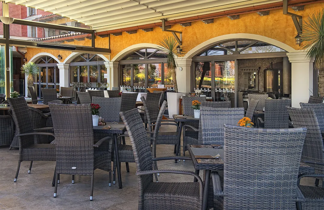 Villa Plaza Boutique Hotel & Spa-1