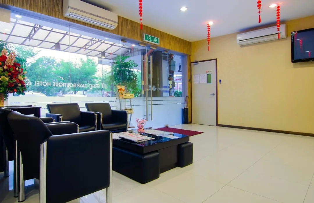 Eight Days Boutique Hotel @ Mount Austin-1