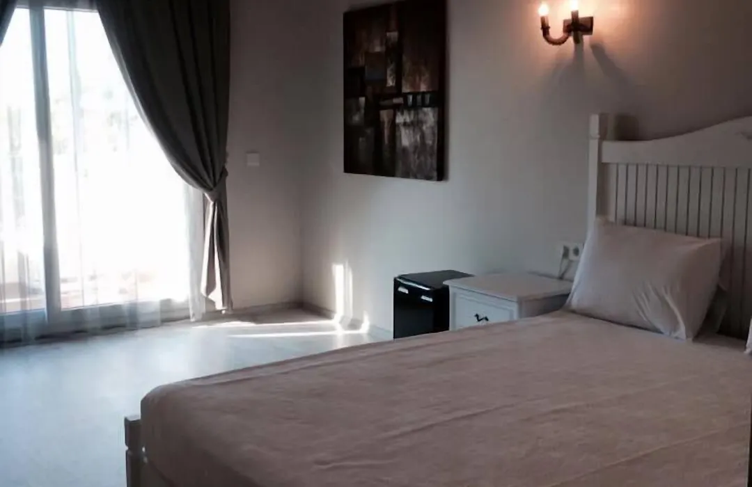 Erythros Boutique Hotel-1