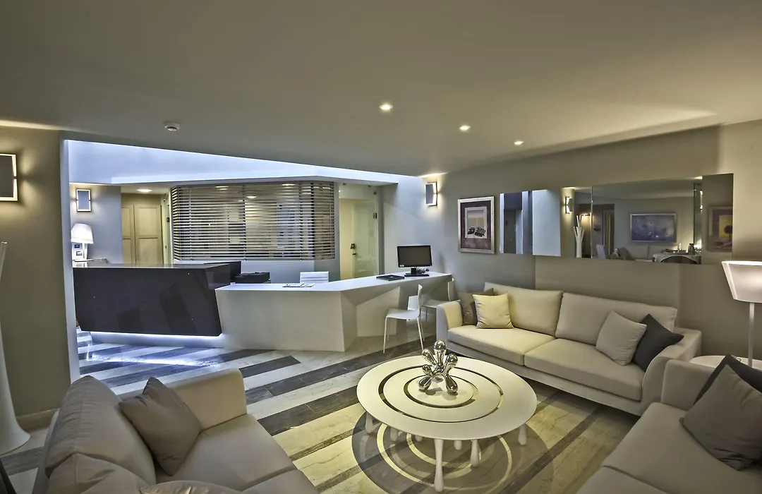 Swell Boutique Hotel-1