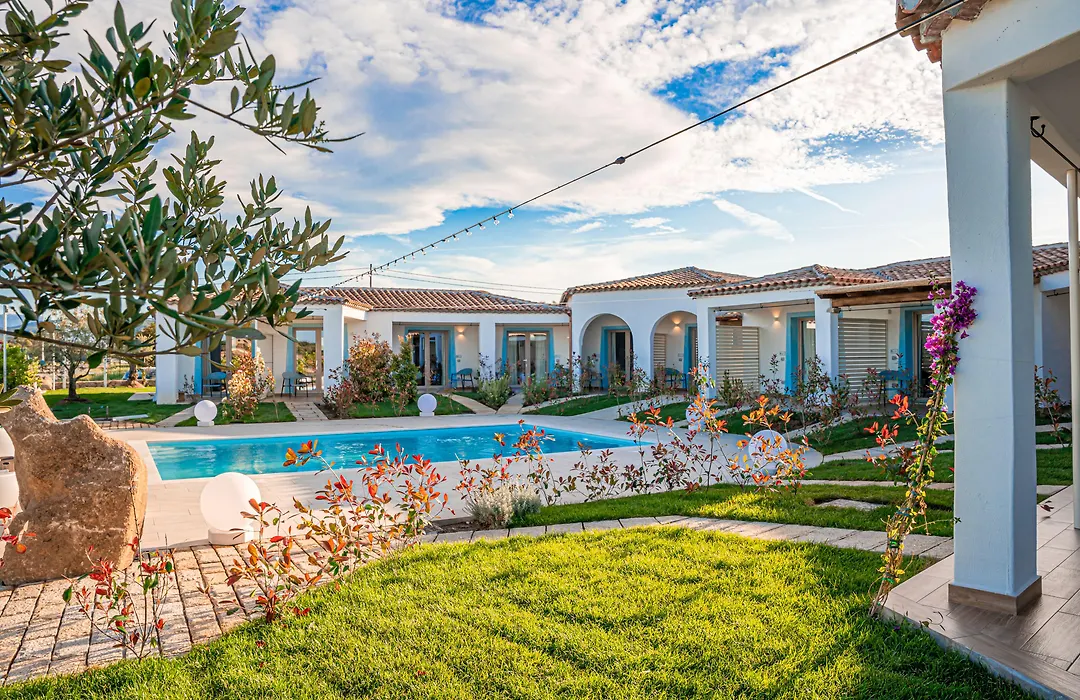 Aqua Sardinia Boutique Hotel-1