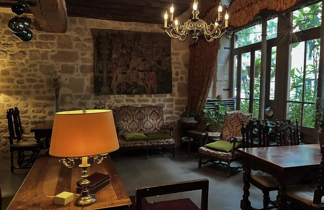 Boutique Hotel de la Place des Vosges-1