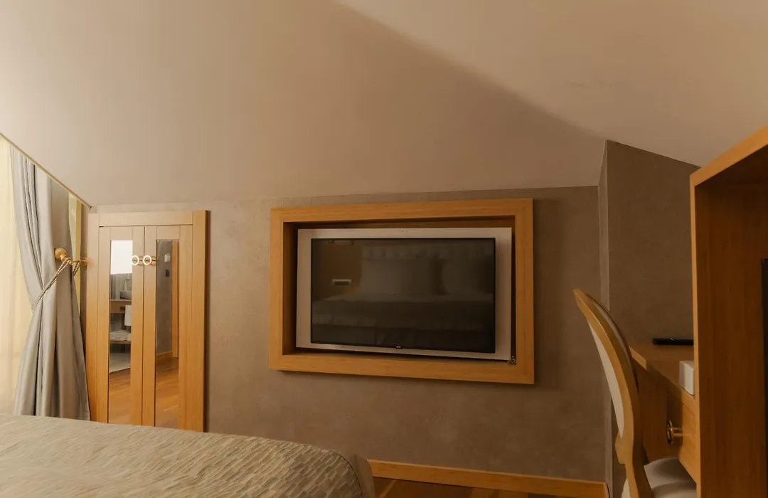 Lale Hotel-1