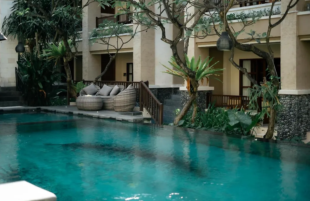 Fourteen Roses Beach Hotel-1