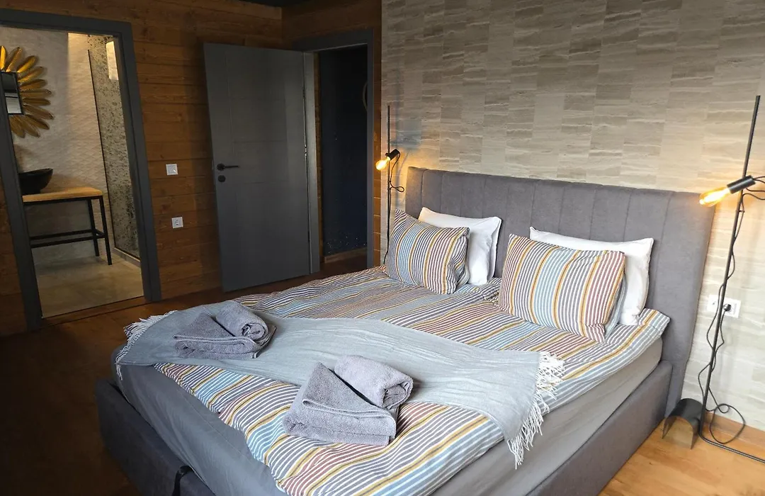 Boutique Hotel Entry E-1