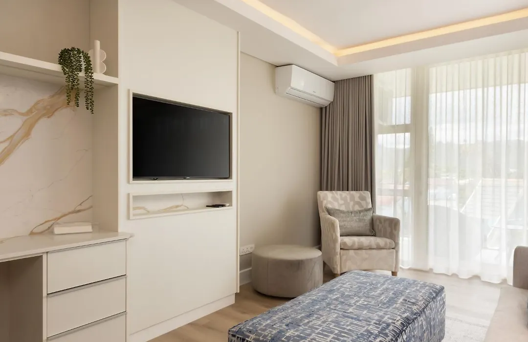 Views Boutique Hotel & Spa-1