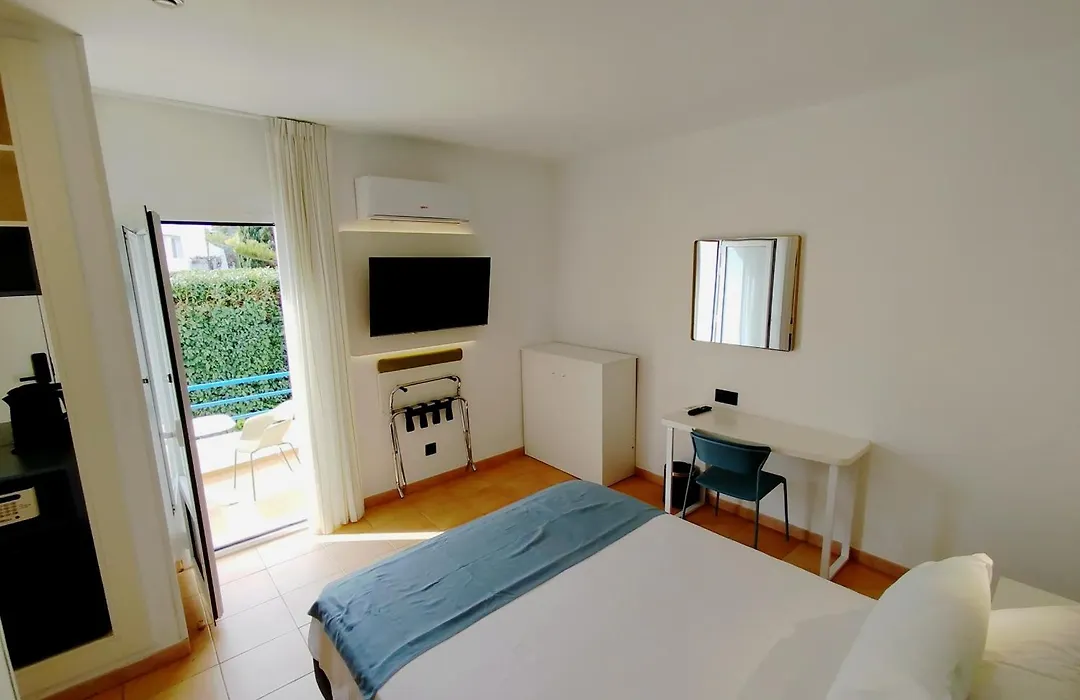 Smart Hotel Cabo Sur-1