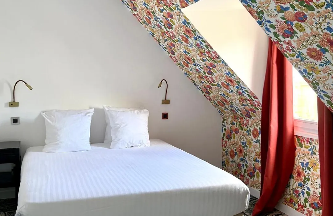 New Hotel Republique-1