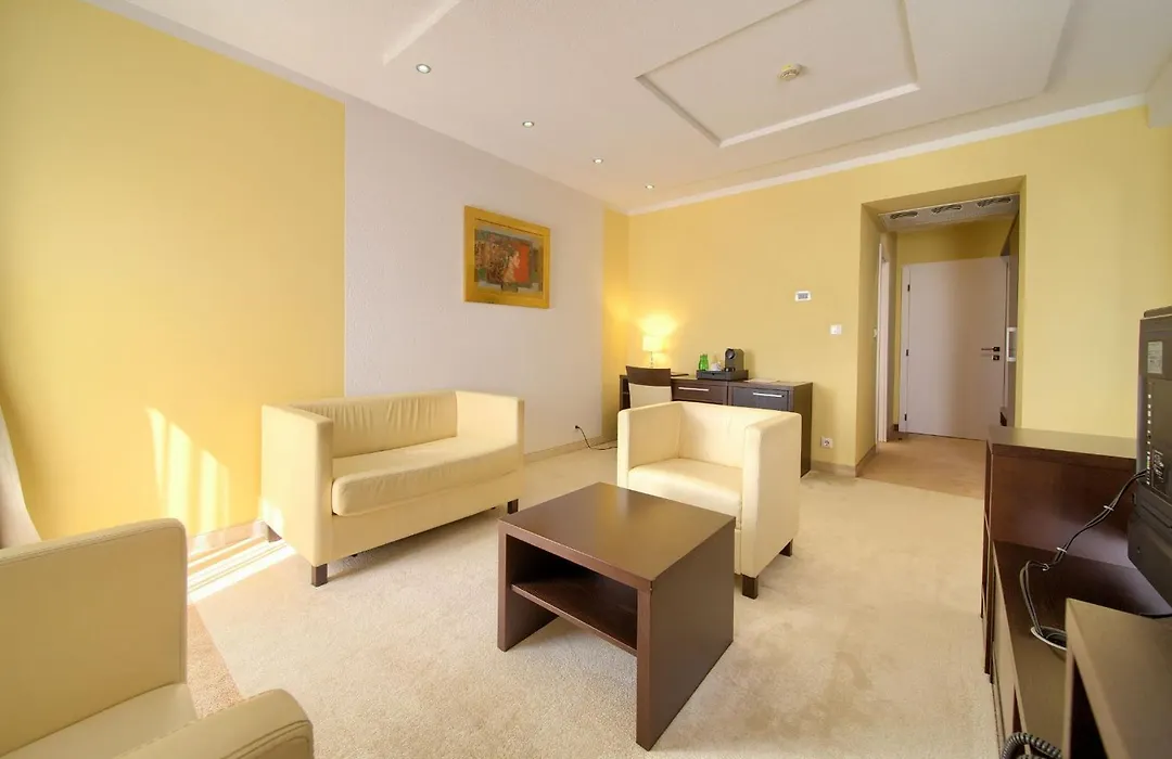 Hotel Marina-1