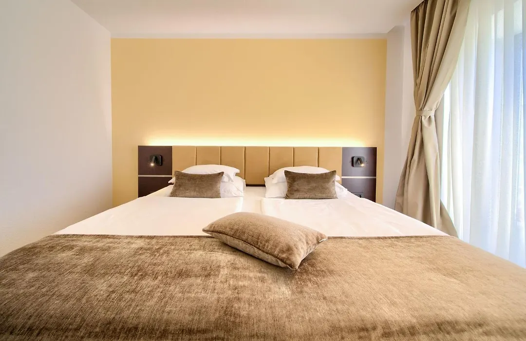Hotel Marina-1