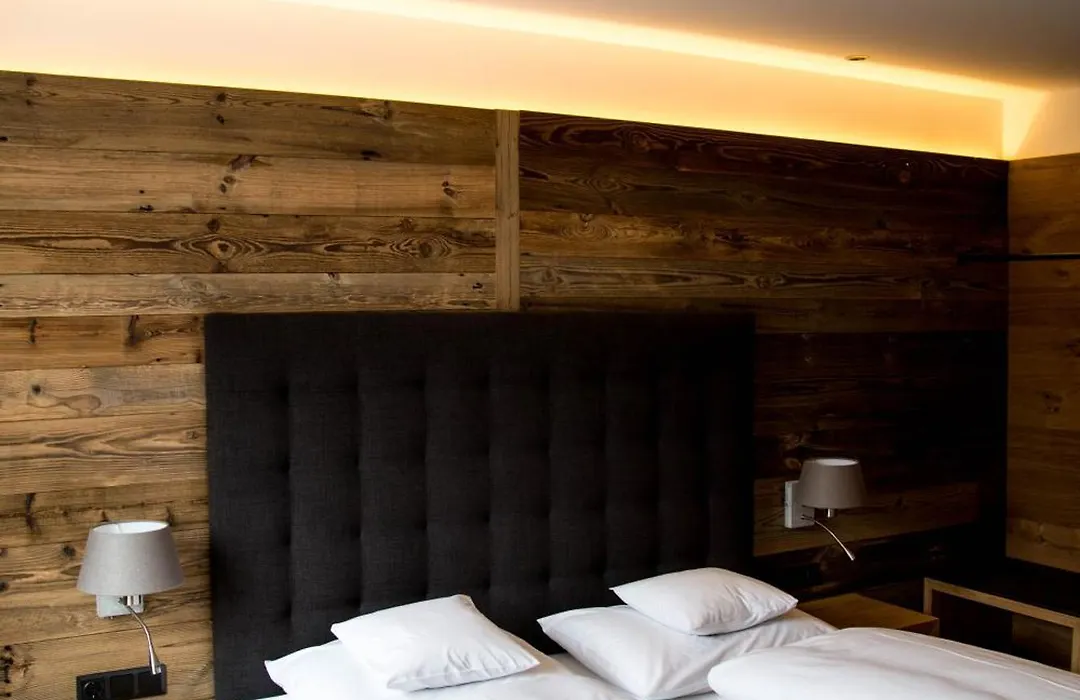 Der Gruene Baum Mountain Boutique Hotel-1