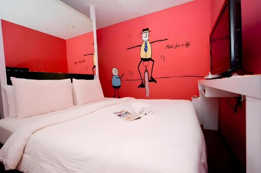 Zoom Inn Boutique Hotel By Ardens - Danga Bay-1