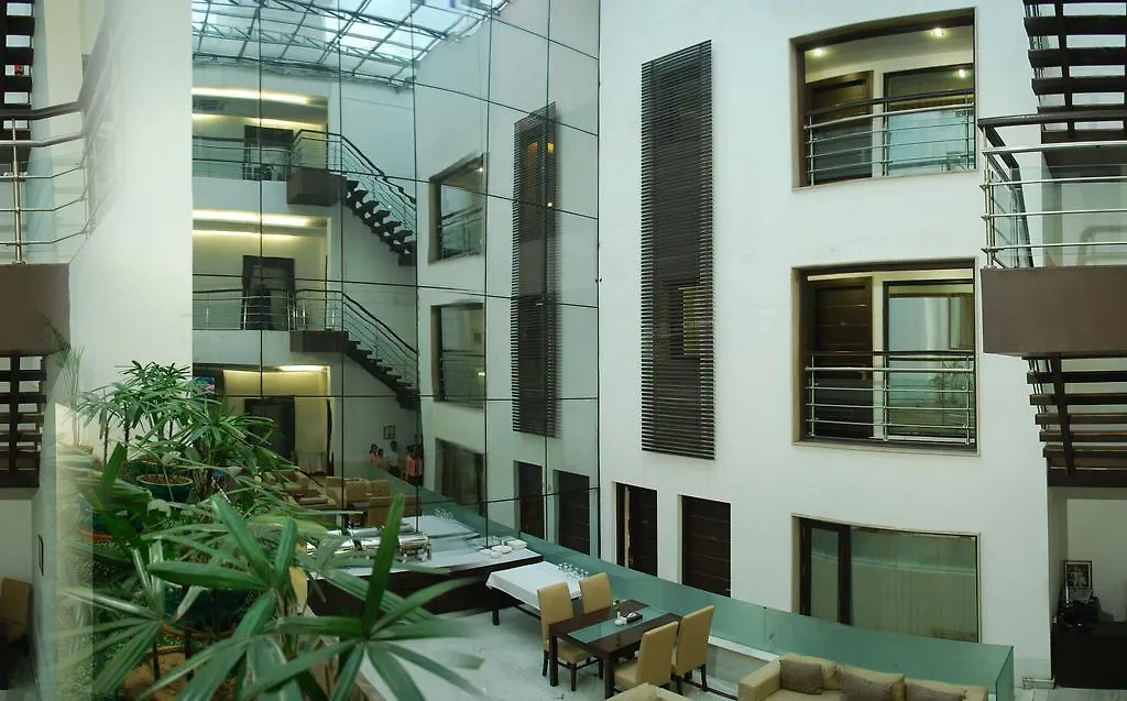 Hotel La Suite-1
