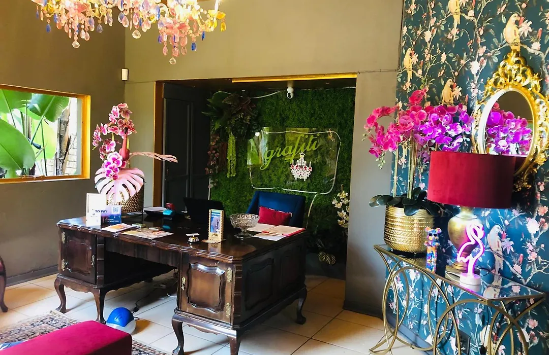 Grafiti Boutique Hotel-1