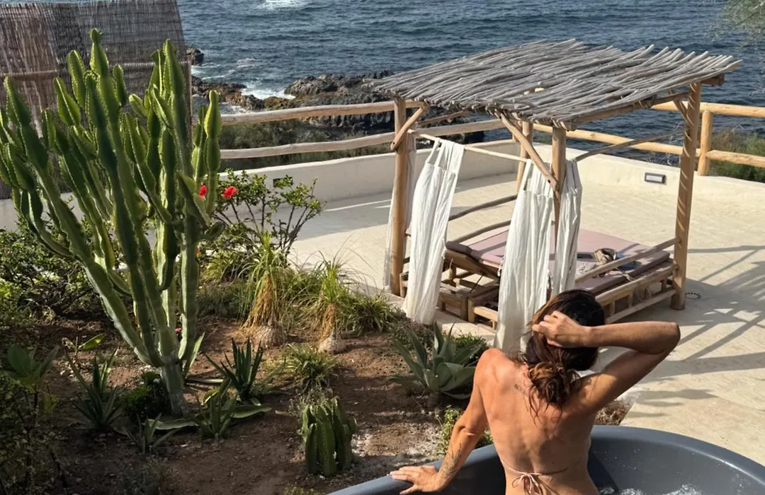 Costa Magica - Romantic Ocean Boutique Hotel & Club-1