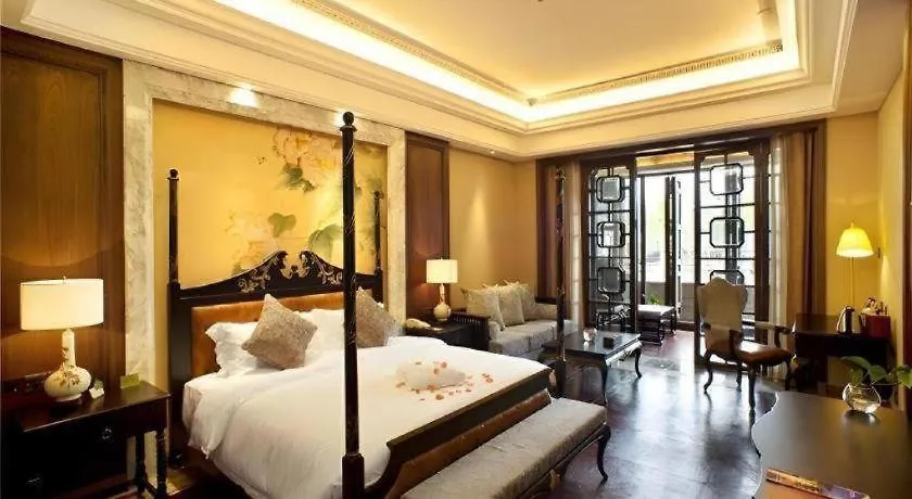 Dockside Boutique Hotel-1