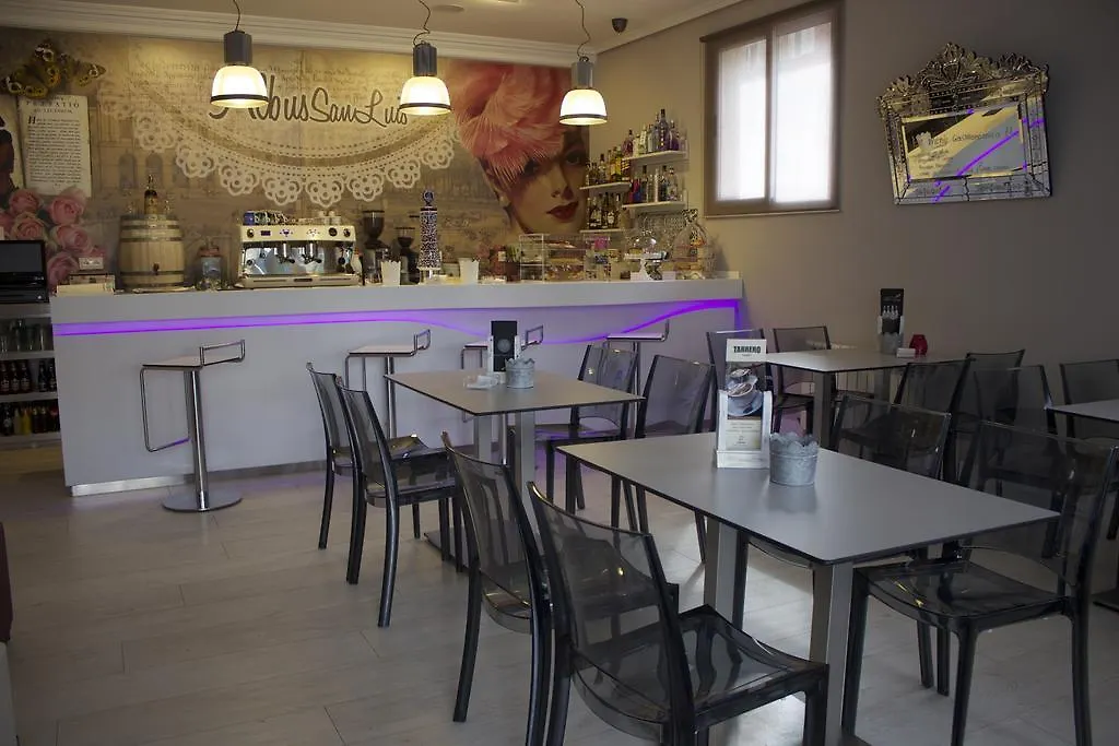 Hotel Boutique Albussanluis-1