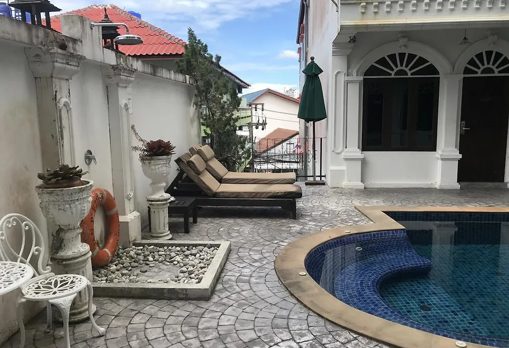Chic Boutique Hotel-1
