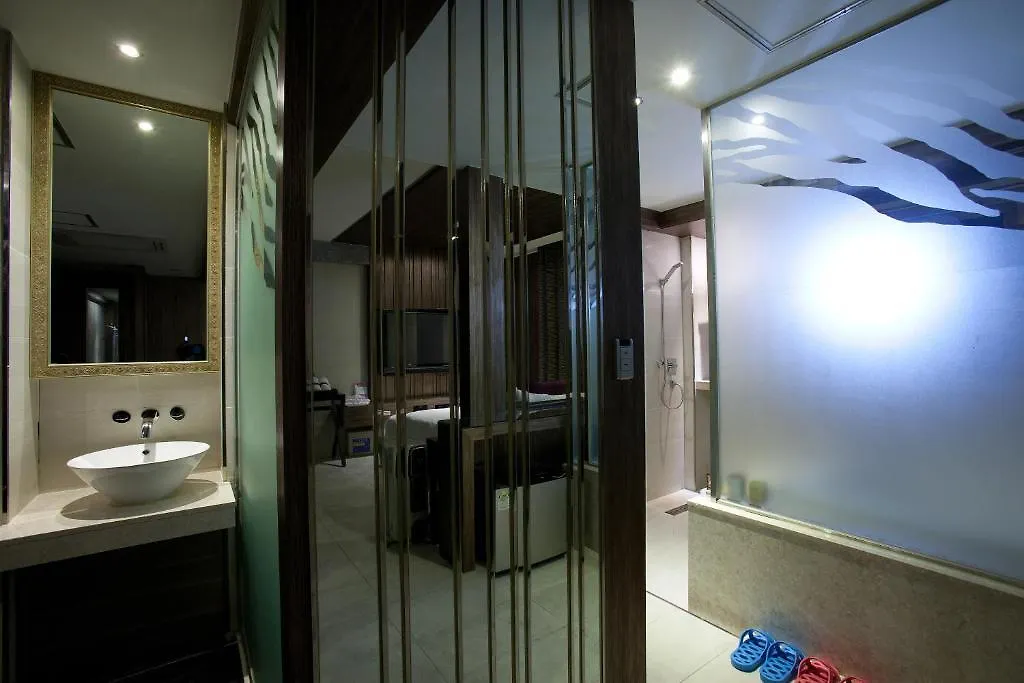 Hotel Hip-1