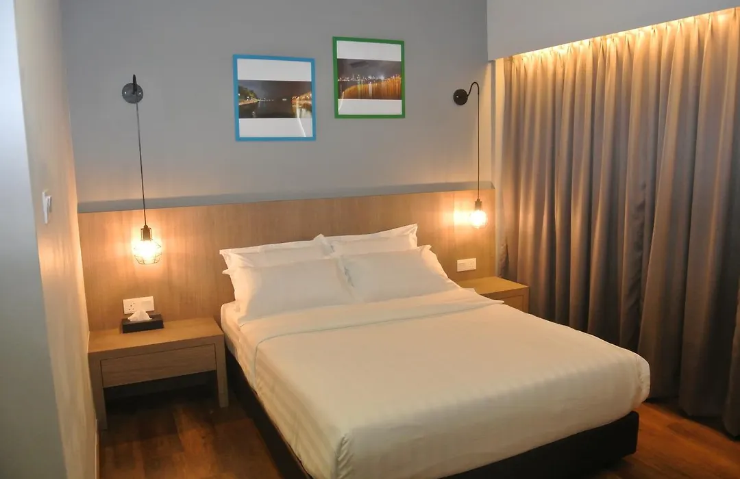Riverside Boutique Hotel-1