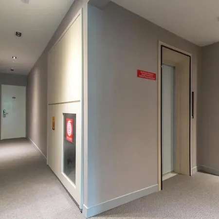 De Cyber Boutique Hotel-2